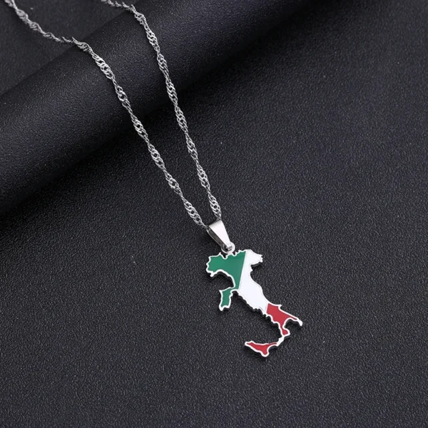 Silver necklace with Italian flag pendant