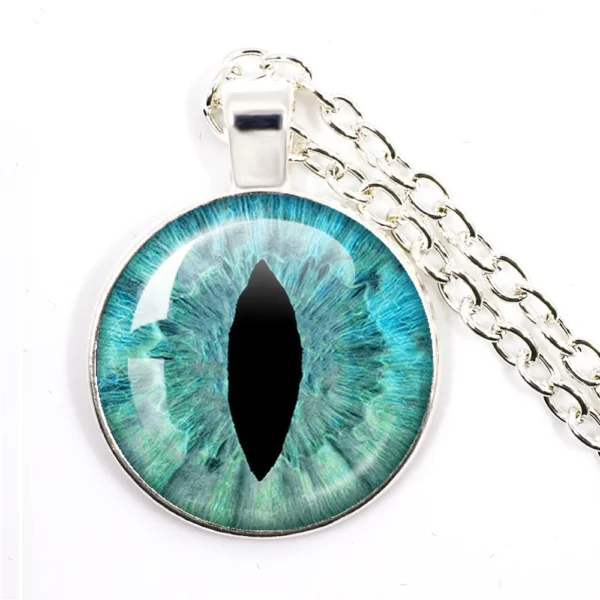 Blue eye cat pendant necklace.