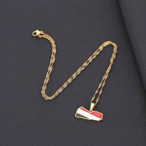 Gold chain with Yemen flag pendant.