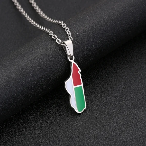 Silver chain with Madagascar flag pendant.